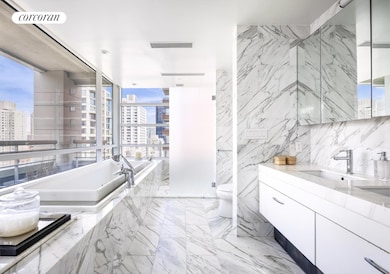 301 E 61st St unit PENTHOUSE, New York, NY 10065 - photo 6