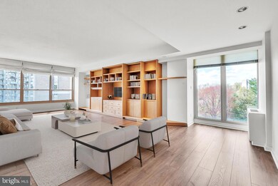 Green Hill Condominiums unit E-906, Wynnewood, PA 19096 - photo 6