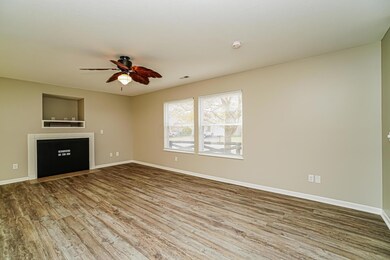 5080 Maple Valley Dr, Columbus, OH 43228 - photo 5