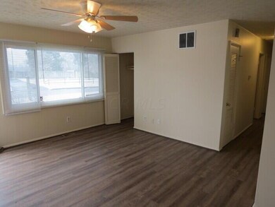 1770 Eastbrook Dr S, Columbus, OH 43223 - photo 2