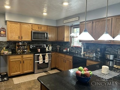 784 Kelly Dr, Wilmington, OH 45177 - photo 3