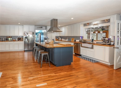 731 Christmas Tree Ln, Walhalla, SC 29691 - photo 2