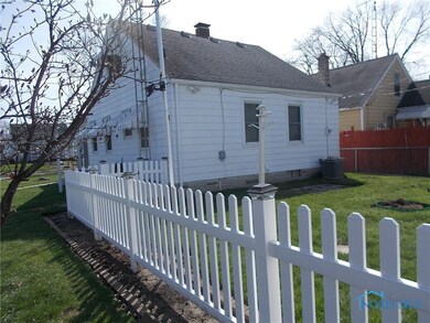 232 W Capistrano Ave, Toledo, OH 43612 - photo 3