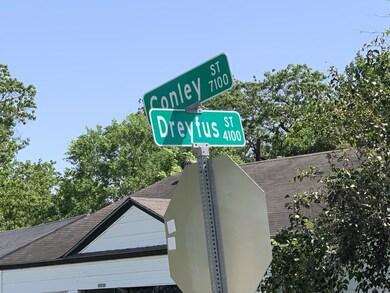 4030 Dreyfus St, Houston, TX 77021 - photo 2
