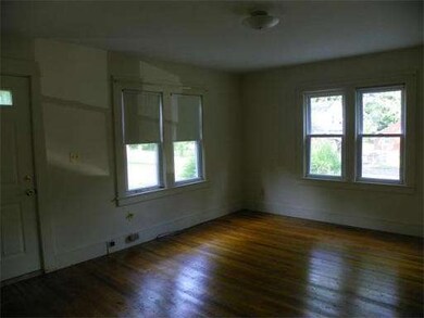 633 Amostown Rd, West Springfield, MA 01089 - photo 5