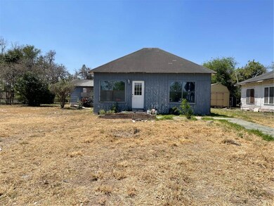 409 S 10th St, Donna, TX 78537 - photo 4