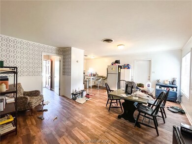 1502 Laura Ln, College Station, TX 77840 - photo 3