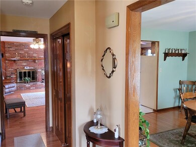 1919 Belleview Dr, Whitehall, PA 18052 - photo 3