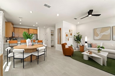 9860 Walkway Dr, Orlando, FL 32832 - photo 4