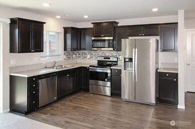 10716 183rd St E, Puyallup, WA 98374 - photo 3