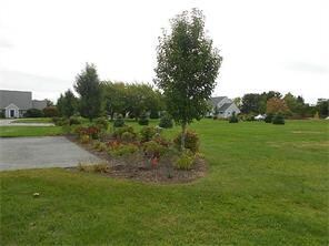 416 Corey Ln, Middletown, RI 02842 - photo 2