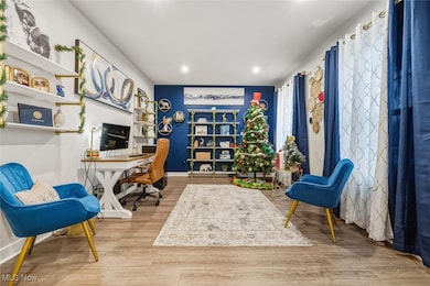 6170 James Dr, Lorain, OH 44053 - photo 4