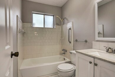 8414 Gulf Spring Ln, Houston, TX 77075 - photo 6