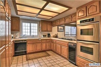 Spacious Kitchen