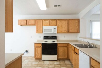 528 S 153rd Ave Goodyear-6