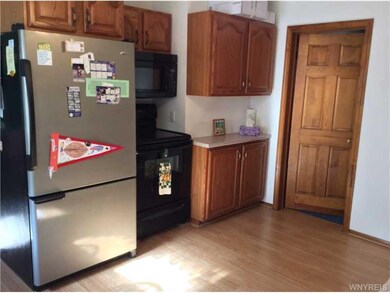Kitchen. Spacious kitchen with oak cabinets