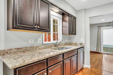 5315 Cypress Cir, Gurnee, IL 60031 - photo 6