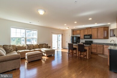 3015 Chesapeake Dr, Dumfries, VA 22026 - photo 4