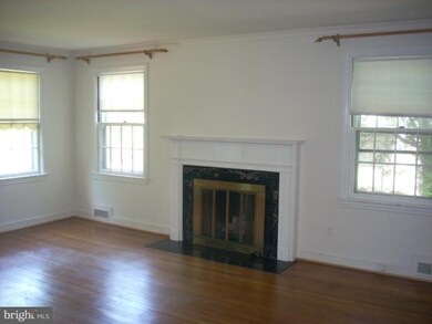 3809 49th St NW, Washington, DC 20016 - photo 7