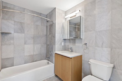 231 Hackensack Plank Rd unit 208, Weehawken, NJ 07086 - photo 5