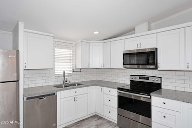 244 N Hawes Rd, Mesa, AZ 85207 - photo 3