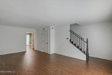 05-550 Post Rd Unit #404