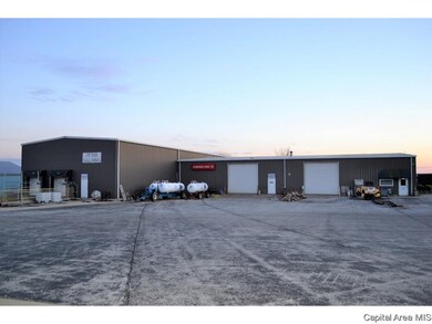 2253 W Morton Ave, Jacksonville, IL 62650 - photo 5