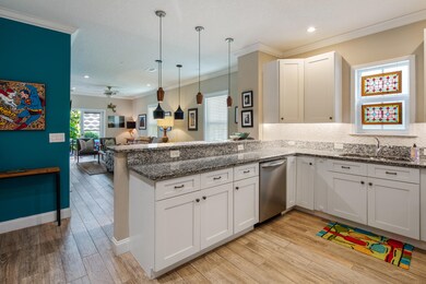 1025 Simonton St -5