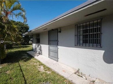 11465 SW 215th St unit 65, Miami, FL 33189 - photo 2