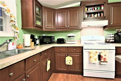 170 S Main St, Seabrook, NH 03874 - photo 4