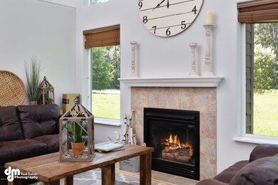 Living Room 1876-FULL