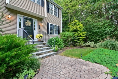 31 Webster St, Douglas, MA 01516 - photo 2