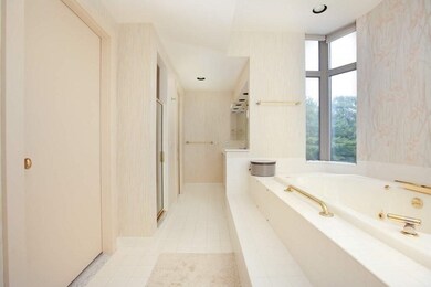 99 Florence St unit 404B, Chestnut Hill, MA 02467 - photo 5