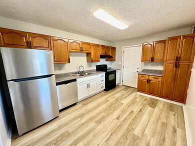 178 E Alcott Rd, Columbus, OH 43207 - photo 7