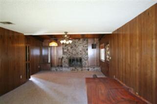 Huge Family Room with rock fireplace!! Great for a
