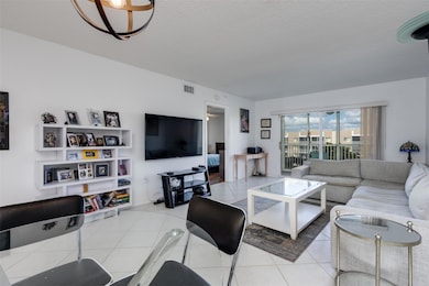 9537 Weldon Cir unit 404, Fort Lauderdale, FL 33321 - photo 5