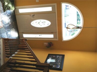 2343 Mcclennan Ct N, Columbus, IN 47203 - photo 2