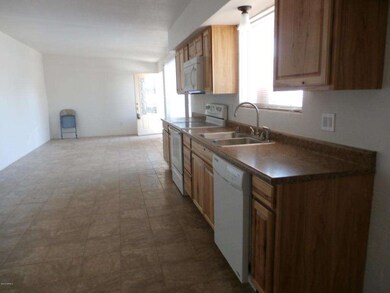 Kitchen looking toward great room