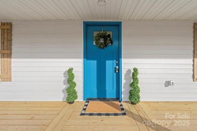 94 Snyder Ct NE, Concord, NC 28025 - photo 2