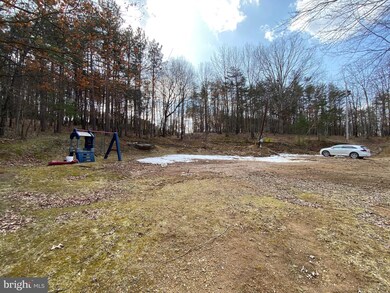 191 Honeysuckle Ln, Berkeley Springs, WV 25411 - photo 5