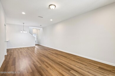5-web-or-mls-Pine Bluff Dr-0606-005