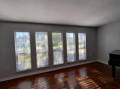 333 Shannon Ct NW, Fort Walton Beach, FL 32548 - photo 5