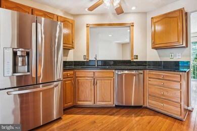 1487 Falcon Nest Ct, Arnold, MD 21012 - photo 3