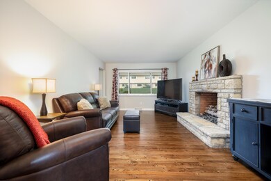 Rear Living/Dining Room