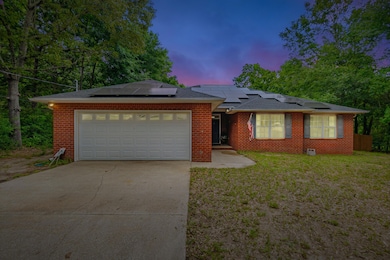 003_121_Hillwood_Dr-AFTER