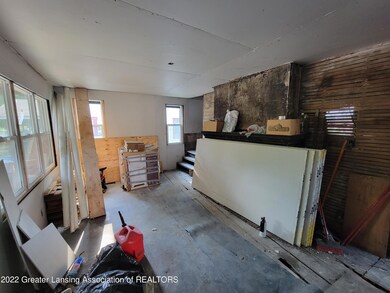 1212 Parkview St, Lansing, MI 48912 - photo 3
