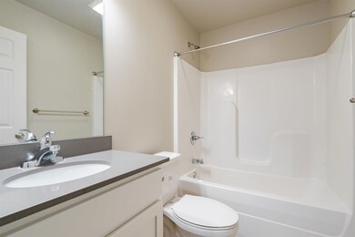 Duplexes at Summerland Park - Waterloo, Waterloo, IA 50701 - photo 7