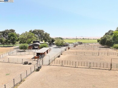 3335 Kellogg Creek Rd, Byron, CA 94514 - photo 4