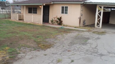 662 E Henderson Ave, Porterville, CA 93257 - photo 2