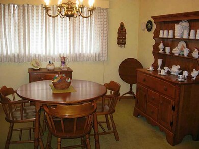 665 Diamond Ave, Indiana, PA 15701 - photo 4